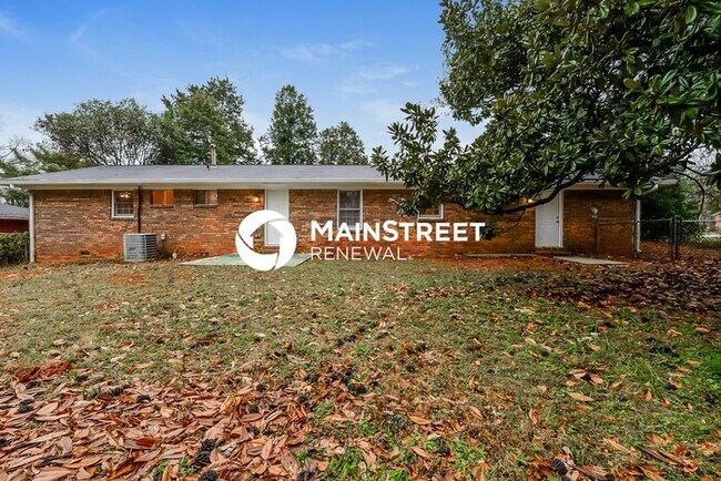Building Photo - 3 Bedroom Pet-Friendly Home in Decatur, GA with Main Street Renewal
