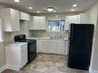 Building Photo - 13 Layton St