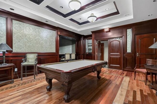 Building Photo - 9595 Collins Ave Ave