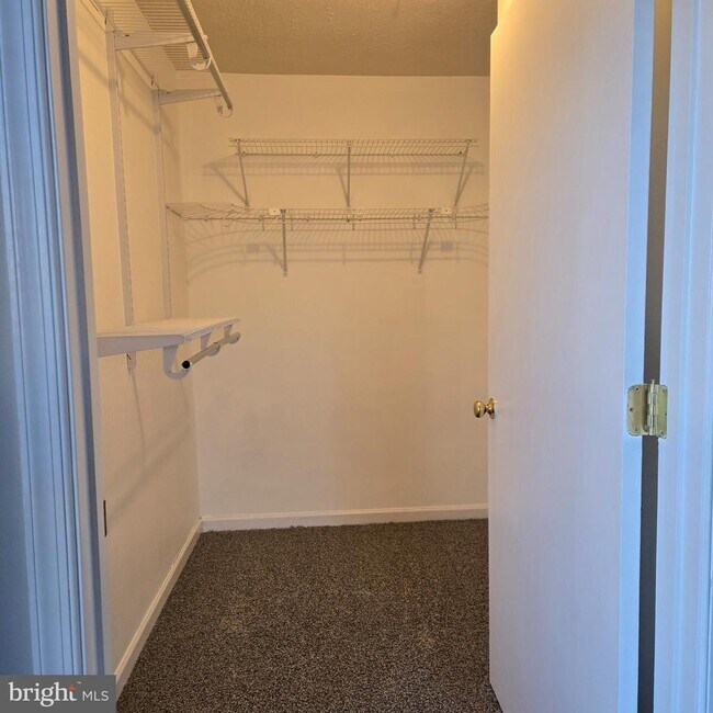 Building Photo - 129 Brookland Terrace