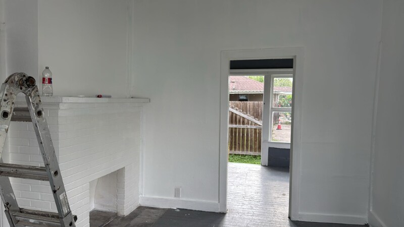 Primary Photo - 201-203-203 E Washington Ave