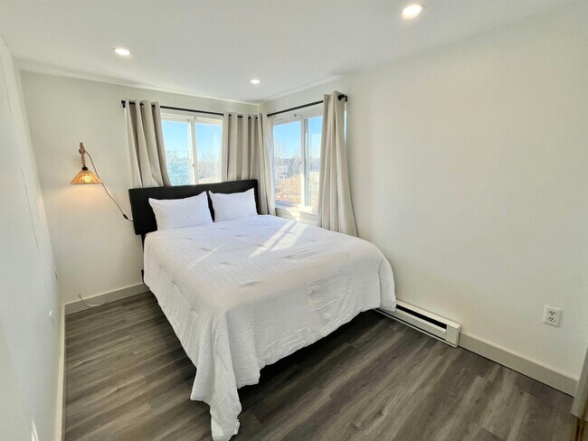 Building Photo - 1497 Ocean Blvd