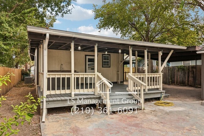 Building Photo - 622 Denver Blvd