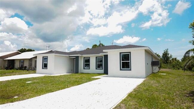 Building Photo - 21 Trout Way