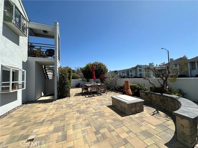 Building Photo - 24482 Lantern Hill Dr