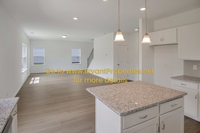 Building Photo - Gallatin - New 4-Bedroom