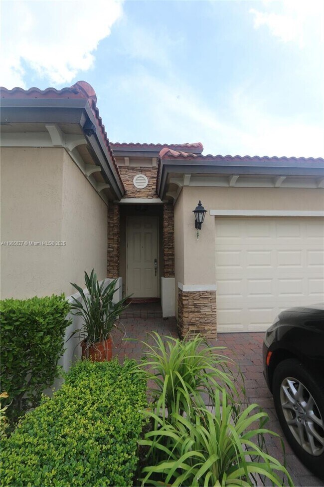 Building Photo - 24123 SW 118 Ave