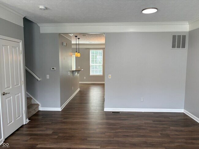Building Photo - 9059 Rider Dr