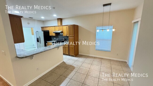 Building Photo - 626 Fern Lake Dr