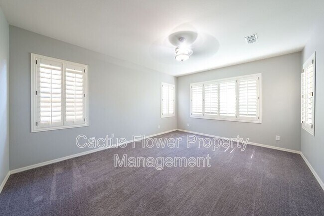 Building Photo - 3943 E Ficus Way
