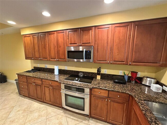Building Photo - 611 Riviera Dunes Way