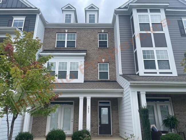 Building Photo - Luxury 3 Story 4 BD/3.5 Bath Townhome @ Sm...