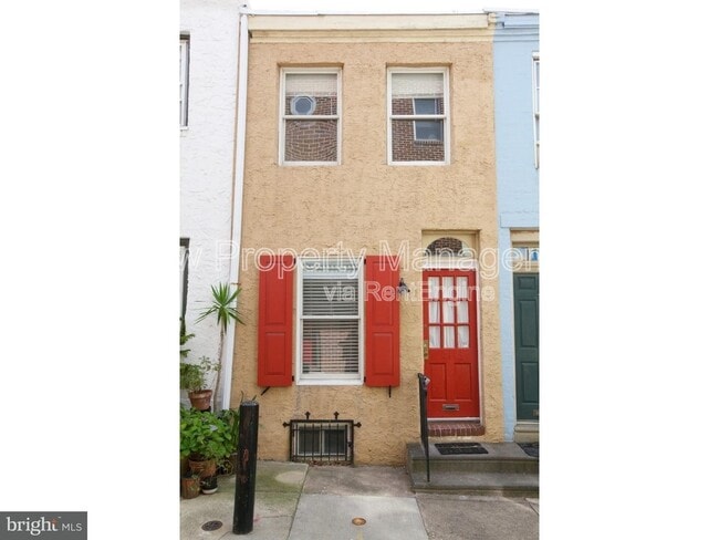 Building Photo - 2416 Manning St