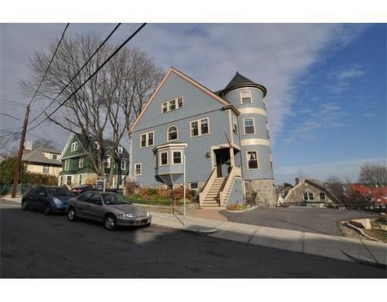 Building Photo - 12-14-14 Peverell St