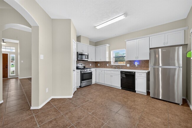 Building Photo - 5006 Mossy Bridge Dr