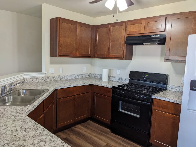 Building Photo - 1801 West Antler Way