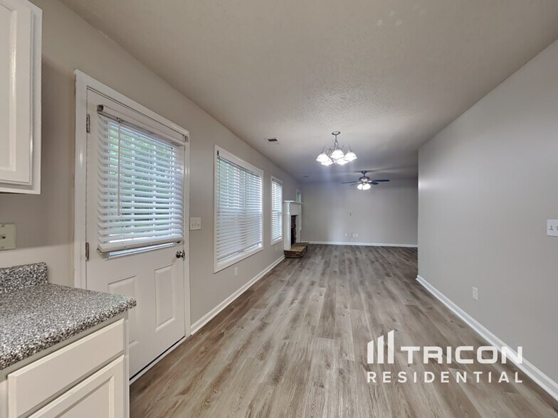 Building Photo - 286 Greystone Pkwy