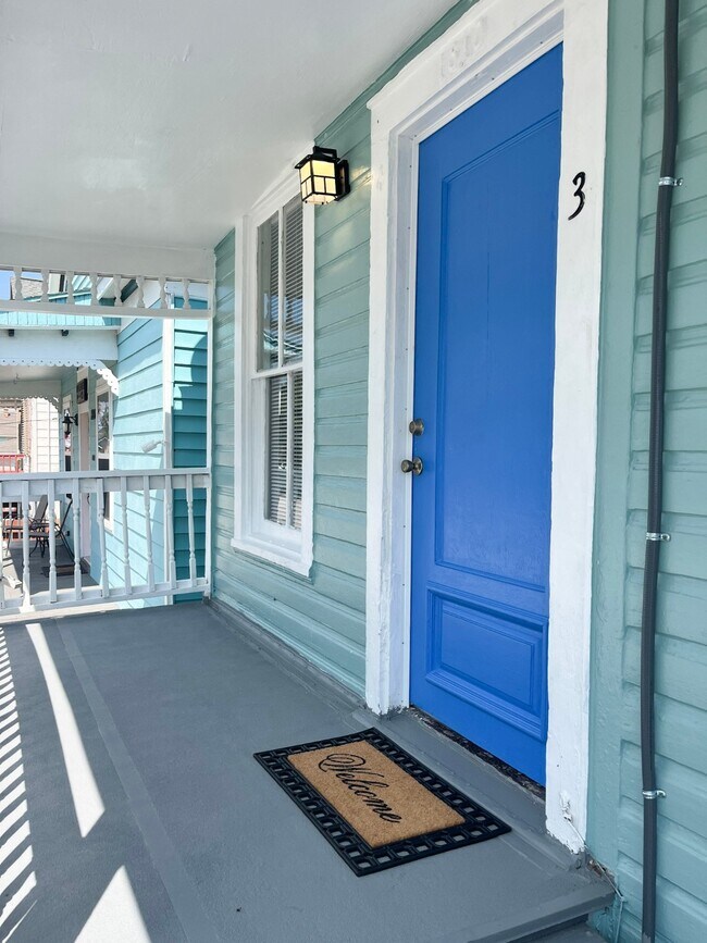 Building Photo - 1810 24th St