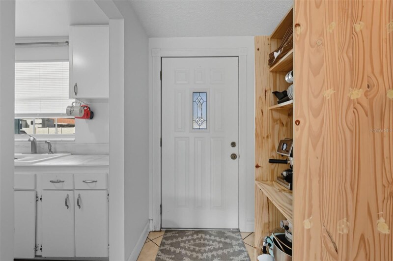 Building Photo - 7923 Woodvine Cir