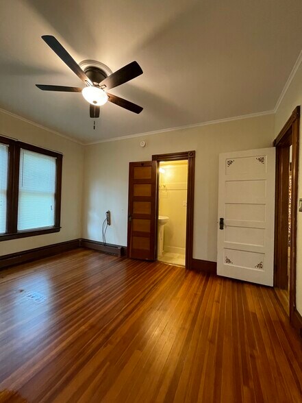 Building Photo - 8 Woodland St