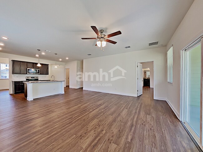 Building Photo - 105 Moultrie Crossing Ln