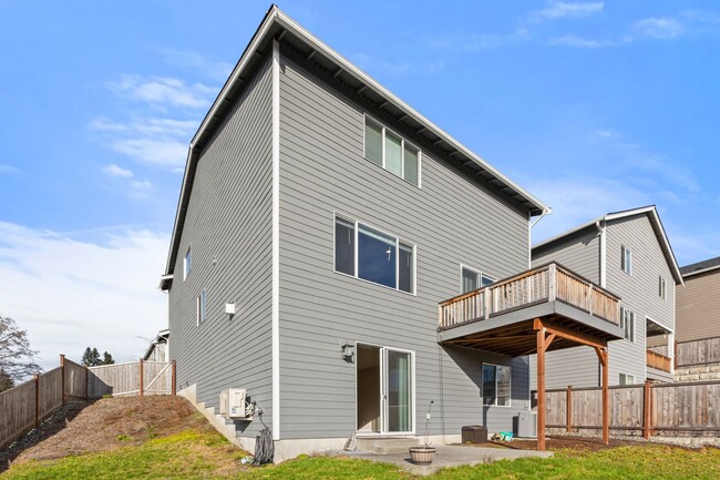 Building Photo - Beautiful 5Bd home in  Marysville