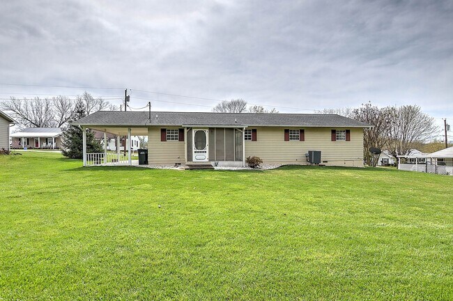 Building Photo - 307 Cypress St