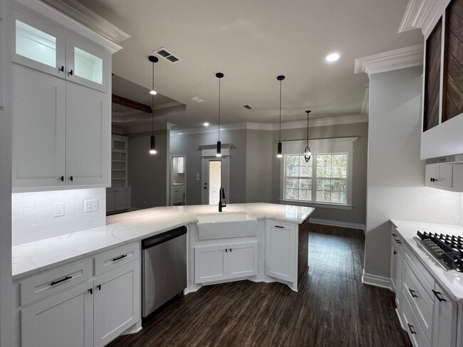 Building Photo - 14827 Fallow Ln
