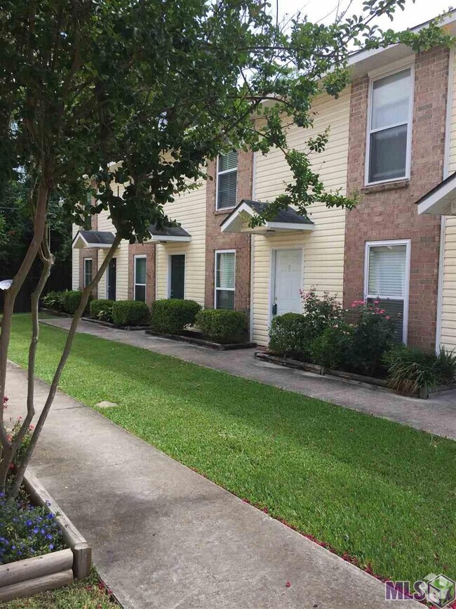 Building Photo - 1718 Brightside Dr