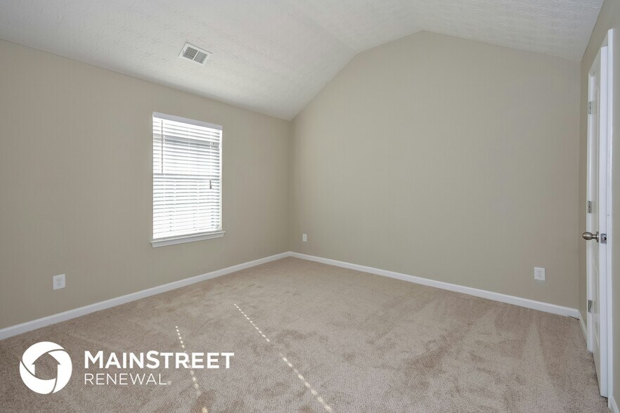 Building Photo - 7641 Garnet Dr