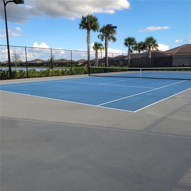 Building Photo - 17335 Blue Rdg Pl