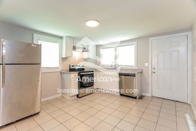 Building Photo - 9716 Westfield Rd