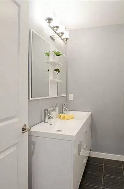 Building Photo - 2995 Livingston St