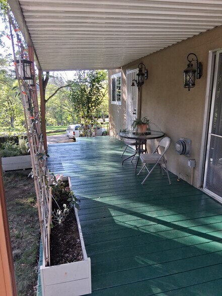 Building Photo - 770 Haines Ct