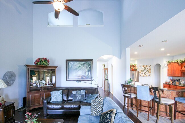 Building Photo - Spacious 5 Bedroom Home In Jenks West School District!