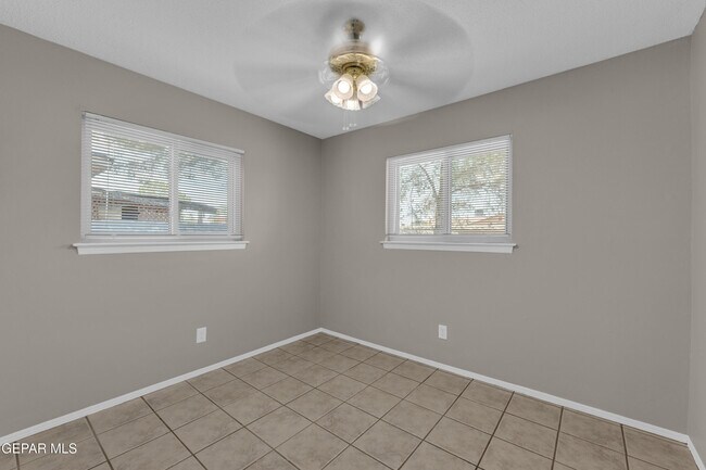 Building Photo - 228 Caribe Cir