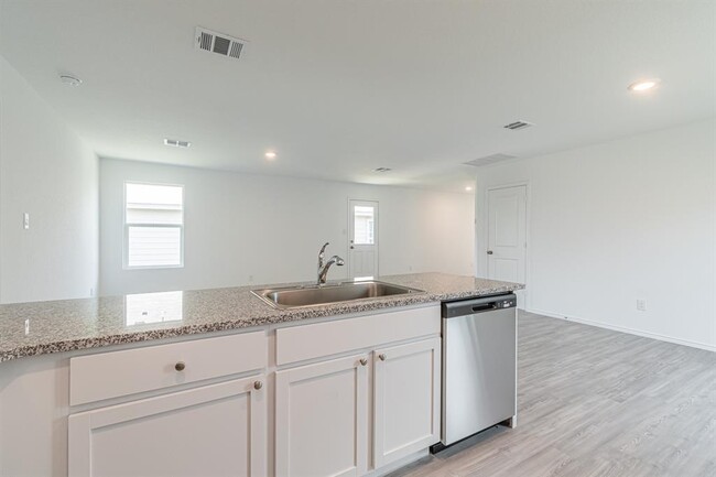 Building Photo - 6406 Reuben Kemper