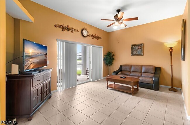 Building Photo - 12141 Summergate Cir