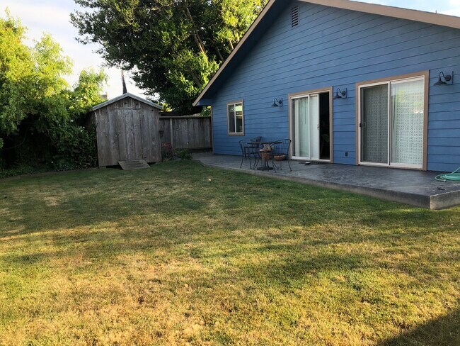 Building Photo - 1519 T St