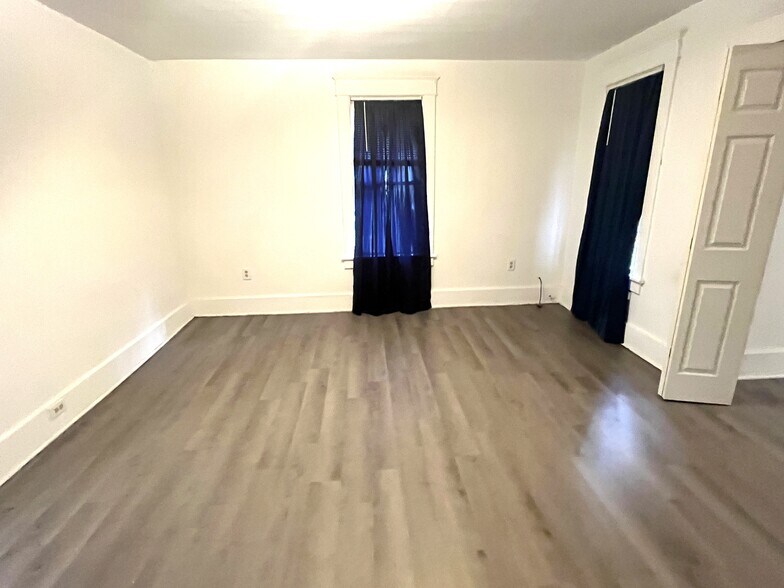 Building Photo - 733 Pennsylvania Ave