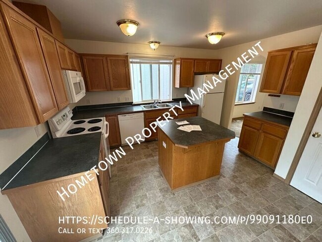 Building Photo - 8407 49th Loop SE