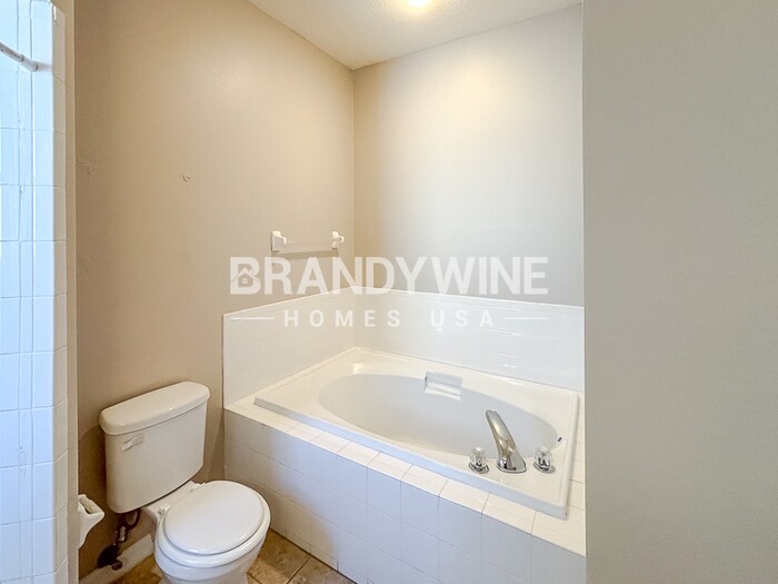 Building Photo - 1837 Atlantic Dr