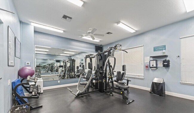 Building Photo - 10550 Baymeadows Rd