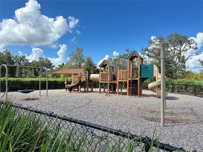 Building Photo - 1987 Cacutta Wy