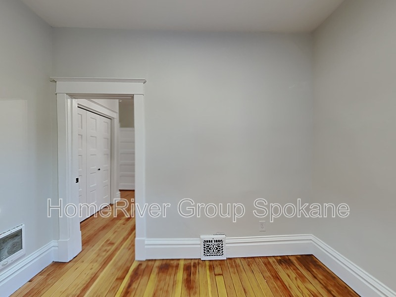 Building Photo - 2503 N Madelia St