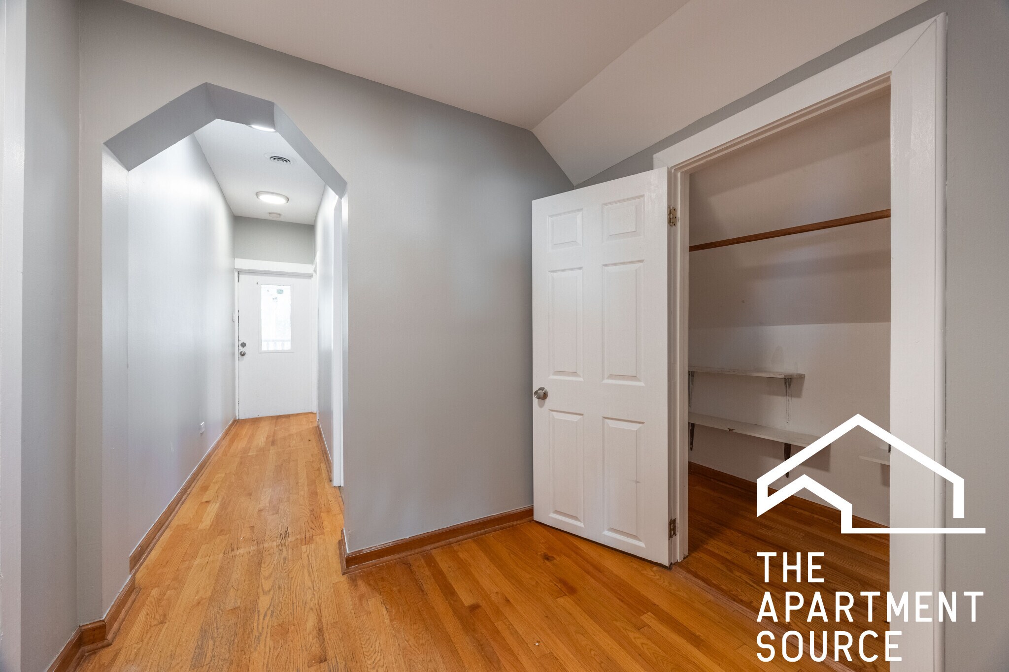 Building Photo - 2655 W Homer St