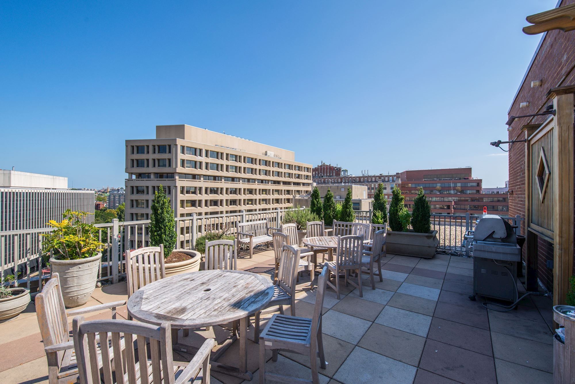 Building Photo - 1301 20th St NW