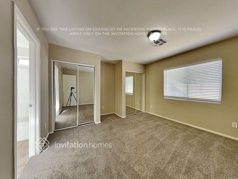 Building Photo - 12924 N Primrose St