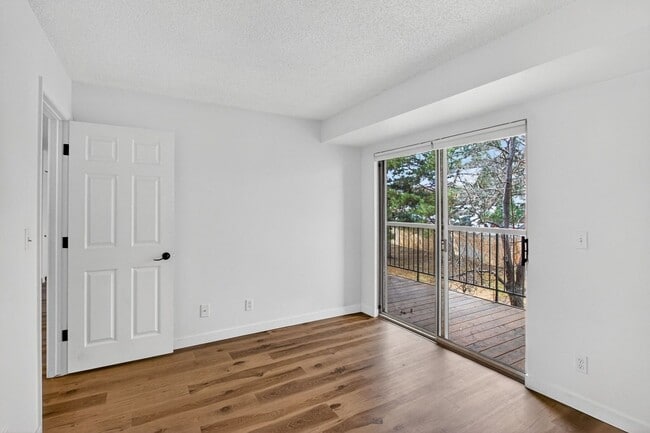 Building Photo - 2575 S Syracuse Way