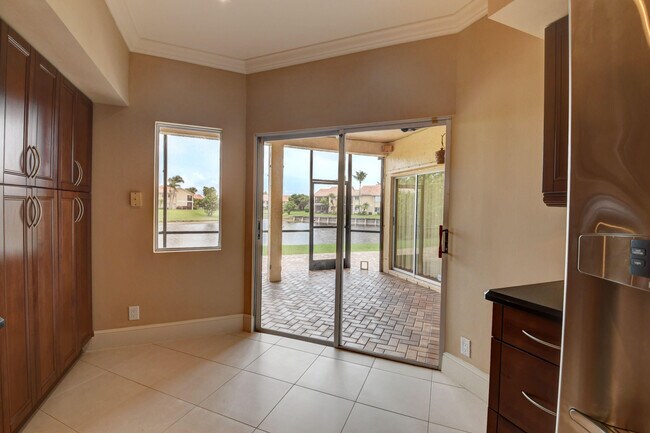 Building Photo - 23181 Fountain View Dr